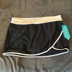 Free Country Black and White Wrap Swim Skirt